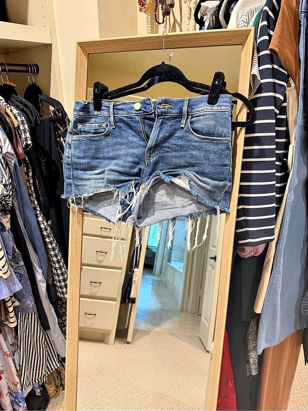 FRAME Le Cut Off Denim Shorts Distressed Denim Jean Shorts in Blue